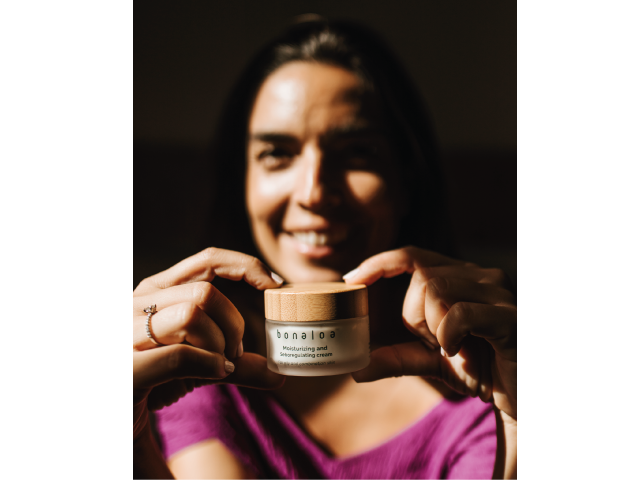 Crema Hidratante y sebo-reguladora pieles grasas-mixtas