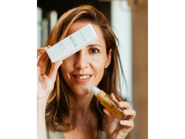 Intensivo Natur Lift contorno de ojos y labios con Ác.Hialurónico